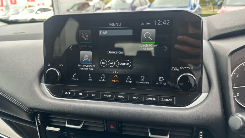 Nissan Qashqai 1.3 DiG-T MH N-Connecta 5dr Petrol Hatchback